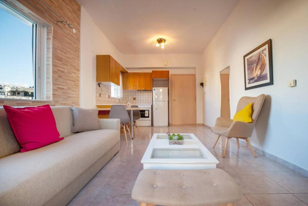 Jenny'S Flat Near The Sea Apartment Galatás Екстериор снимка